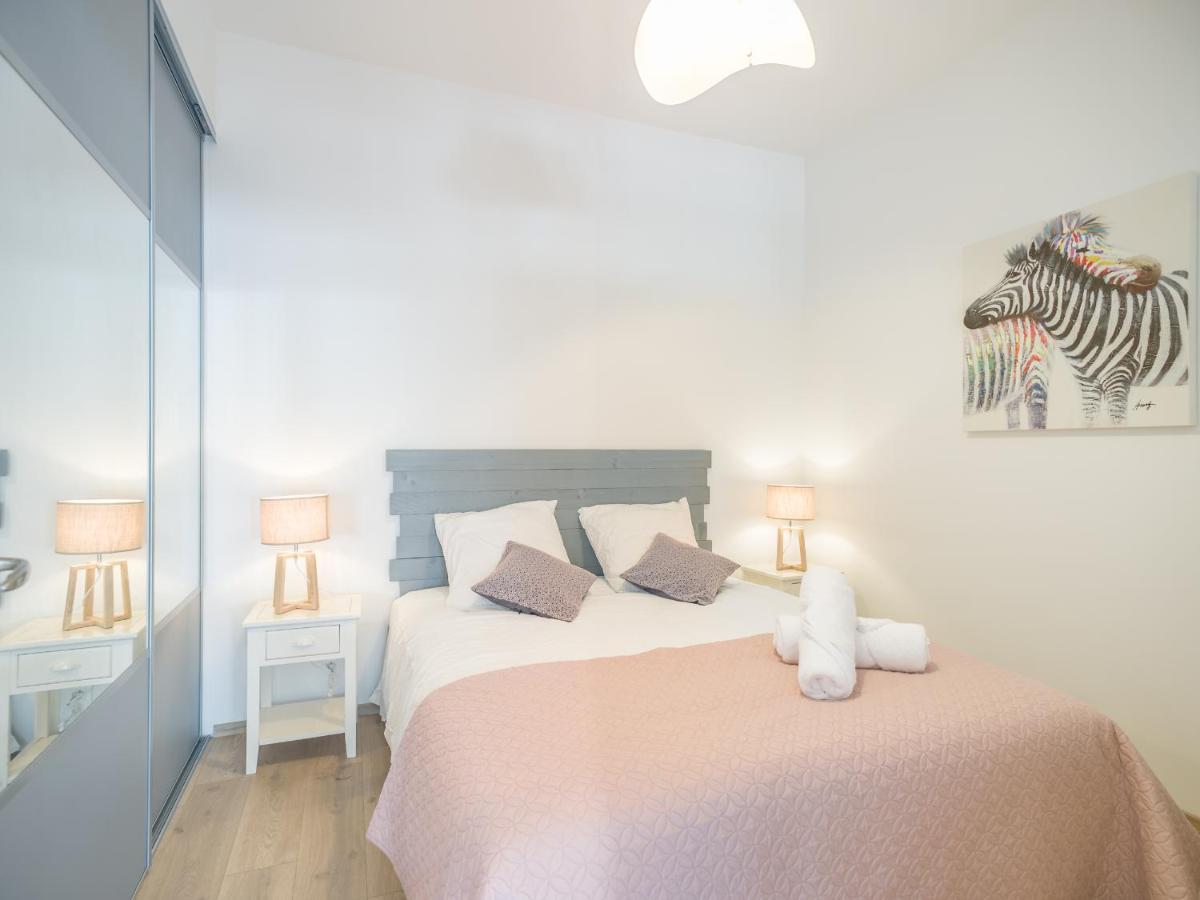 Apartamento Loft Courtalon - Haut Standing - Patio - Parking Prives Troyes Exterior foto